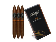 Kết cấu của Davidoff Nicaragua Diadema được chăm chút tỉ mỉ, chi tiết